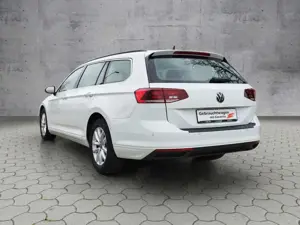 Volkswagen Passat Variant Business 2.0 TDI DSG AHK/ACC/NAV Bild 3