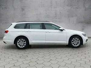 Volkswagen Passat Variant Business 2.0 TDI DSG AHK/ACC/NAV Bild 4