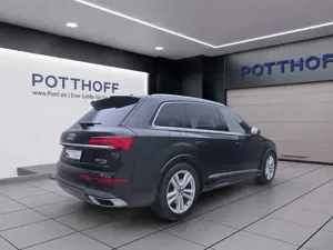 Audi Q7 55 TFSI Q S LINE PANO AHK MATRIX BO Bild 5