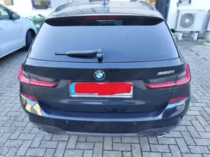 BMW 320 320i Touring Aut. M Sport Bild 5