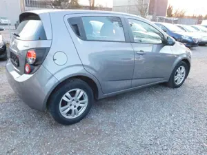 Chevrolet Aveo Bild 4