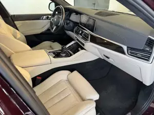BMW X6 XDRIVE 40 i M SPORT*LEDER*LED*SKY LOUNGE*CAM* Bild 2