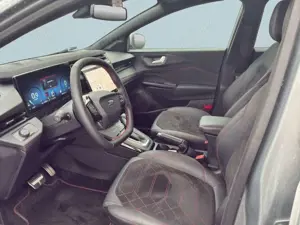 Ford Puma 1.0 EcoBoost Hybrid Aut. ST-LINE X Bild 5