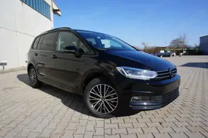 Volkswagen Touran 1.5TSI AHK Navi/MirrorL Kamera 7-Sitzer
