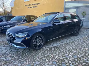 Mercedes-Benz E 300 deT  PanoSD AHK LED Keyless Exclusive-Line