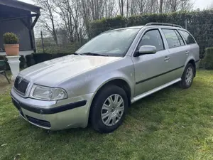Skoda Octavia Octavia Combi Diesel 1.9 TDI Combi Tour 4x4