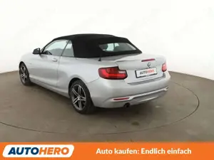 BMW 220 220i Sport Line Aut.*NAVI*TEMPO*PDC*SHZ* Bild 4
