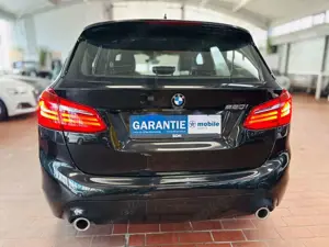 BMW 220 Bild 5