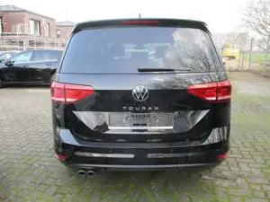 Volkswagen Touran Diesel 2.0 TDI SCR DSG Highline Bild 3