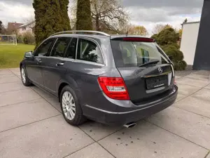 Mercedes-Benz C 200 T-Modell BlueEfficiency*TEMPO/KLIMA/NAVI* Bild 4