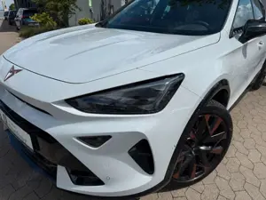 CUPRA Formentor VZ 1.5 TSI e-Hybrid Pano AHK Matrix Bild 3