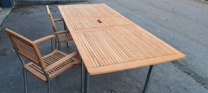 Exklusiver Terrassentisch   Gartentisch  (TEAKHOLZ)
