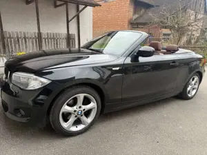 BMW 120 120d Leder Sportpacket Xenon 8fach bereift Alu MP3