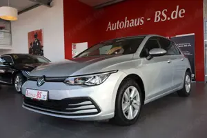 Volkswagen Golf VIII Limo Life 2.0TDI DSG,KameraNaviLED,1Hd