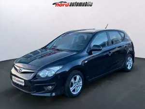 Hyundai i30 Classic° Alu °°° 1.Hand °°° Klima° Tüv 10/26