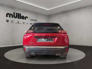 Peugeot 2008 GT PureTech 130 EAT8 GT Bild 4