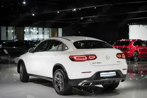 Mercedes-Benz GLC 300 e Coupe 4Matic *AMG-LINE*1.HAND*BUSINESS* Bild 4
