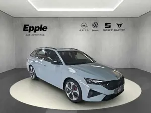 Skoda Octavia Combi RS Kombi AHK-klappbar Navi LED PDCv+h Kamera