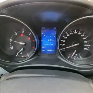 Toyota Avensis Touring Sports 2.0 D-4D Business Edition Bild 4