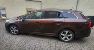 Toyota Avensis Touring Sports 2.0 D-4D Business Edition Bild 3