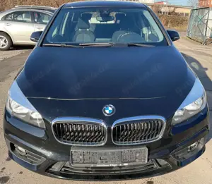BMW 218 i| HU bis 06/27 | Start-Stop | 8-fach bereift | AC