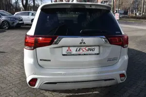 Mitsubishi Outlander Bild 3