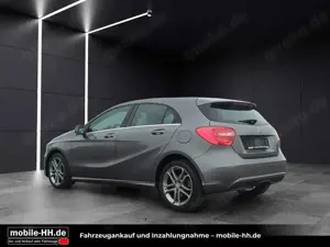 Mercedes-Benz A 180 *SHZ*PDC*LEDER*17'' Bild 4