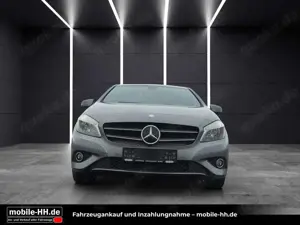 Mercedes-Benz A 180 *SHZ*PDC*LEDER*17'' Bild 2