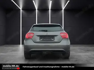 Mercedes-Benz A 180 *SHZ*PDC*LEDER*17'' Bild 5