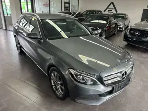 Mercedes-Benz C 180 T-Mod. Avantg. Navi/LED/Totw./AHK