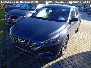 Hyundai i30 Intro-Ed Full-LED+Kamera+Navi+8fach+Sitzheiz