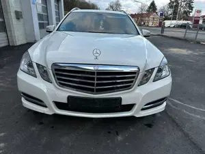 Mercedes-Benz E 250 E 250 T CDI DPF 4Matic BlueEFFICIENCY 7G-TRONIC Avantgarde