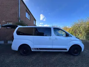 Hyundai H-1 2.5 CRDi Travel Comfort