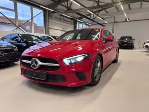 Mercedes-Benz A 200 MBUX LED Navi