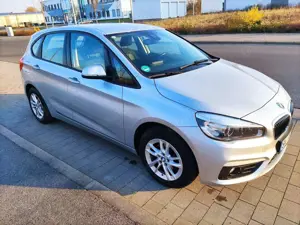 BMW 220 Bild 4