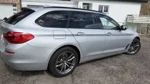 BMW 530 5er Touring Diesel 530d xDrive Touring Aut. Sport Line