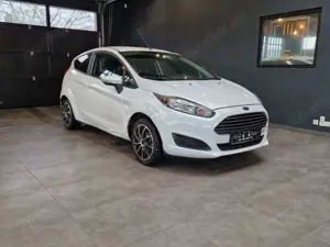 Ford Fiesta *Automatik*77.640 km*101 PS*AHK*