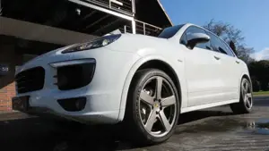 Porsche Cayenne S Diesel 4,2V8/GTS/DESIGNPAKET/Luft/Pano