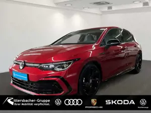 Volkswagen Golf VIII R-Line 1,5 eTSI BlackStyle BusiPremium