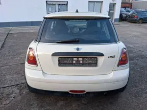 MINI One Mini One , MOTOR KLACKERT Bild 5