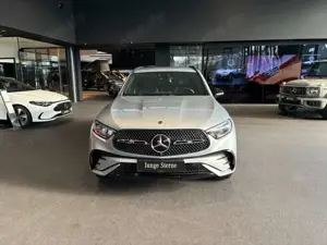 Mercedes-Benz GLC 220 d 4M AMG+LED+AHK+Distronic+MBUX+Ambiente Bild 2