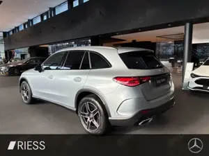 Mercedes-Benz GLC 220 d 4M AMG+LED+AHK+Distronic+MBUX+Ambiente Bild 4