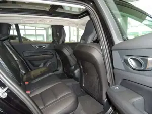 Volvo V60 B4 D Geartronic Plus Dark Klima Navi Leder Bild 4