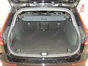 Volvo V60 B4 D Geartronic Plus Dark Klima Navi Leder Bild 5