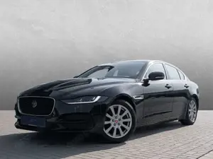 Jaguar XE D200 SE