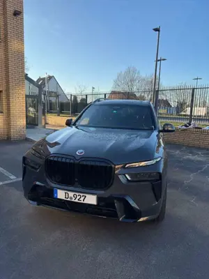 BMW X7 xDrive 40 d M Sport *7-SITZER*PANO*FACELI*WID