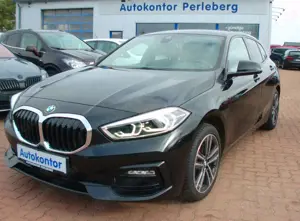 BMW 118 i Sport Line.LED.Teilleder.AHK abn.Navi.HUD
