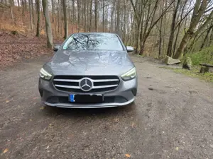Mercedes-Benz B 180 7G-DCT