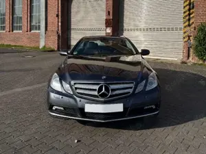 Mercedes-Benz E 250 E 250 CDI DPF Coupe BlueEFFICIENCY Automatik Elega