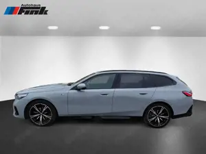 BMW 520 d xDrive Touring M Sportpaket Head-Up DAB Bild 3